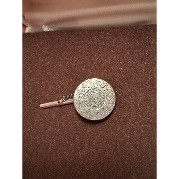 Smithsonian Washington Inaugural Tie Tac in Box George Washington 1789 - Picture 2 of 7